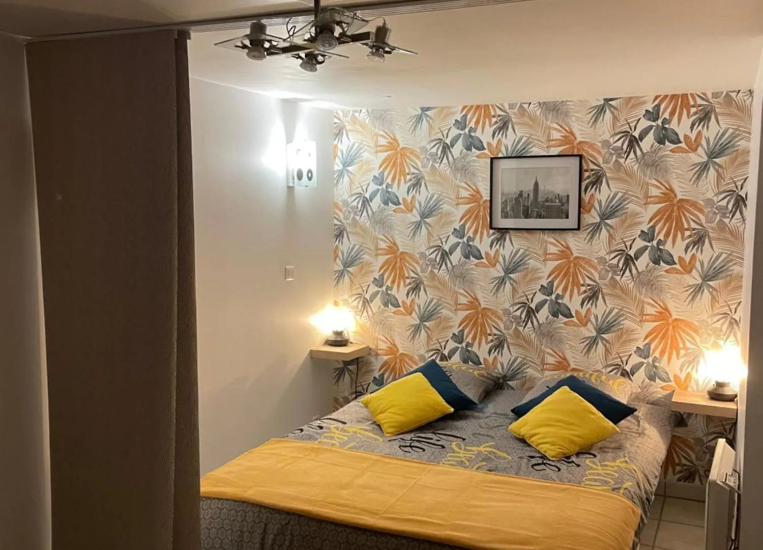 Studio 3 Mn De La Plage Terrasse Velos Proche De La Ville Fortifiee Saint-Malo Bed & Breakfast